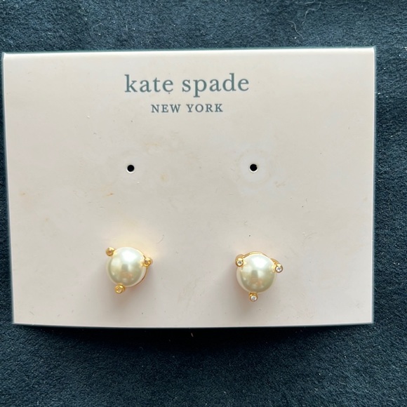 kate spade Jewelry - Kate Spade pearll and gold earrings